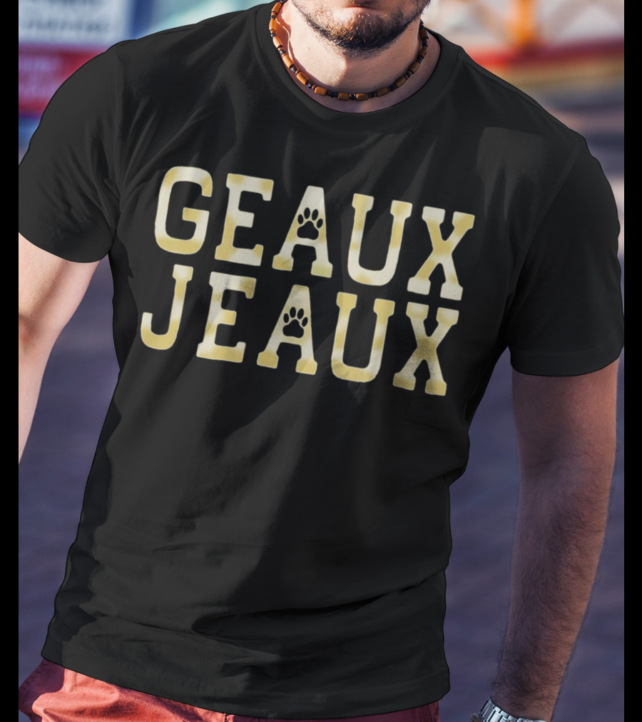 Geaux Jeaux Joe Burrow LSU Football Paw Prints T-Shirt