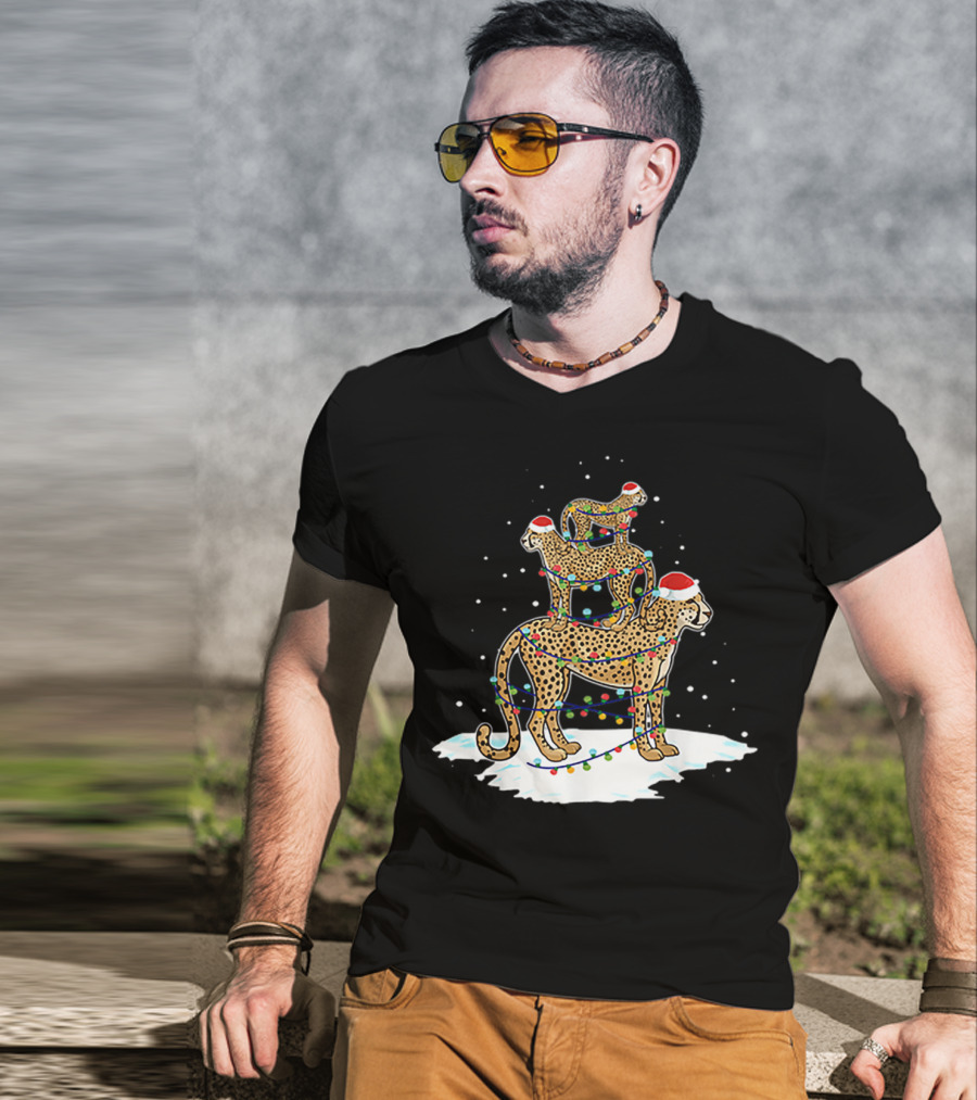 Cheetah Santa Christmas Tree With Festive Lights And Snowflakes T-Shirt