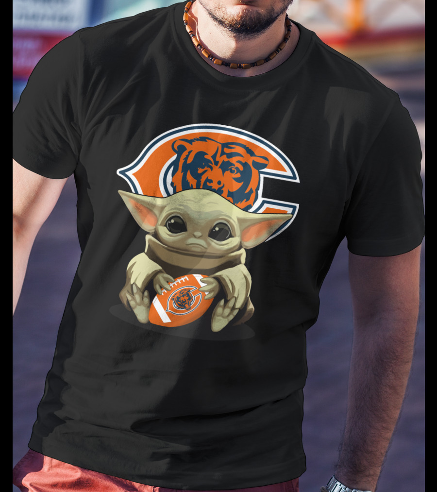 Baby Yoda Chicago Bears Football T-Shirt