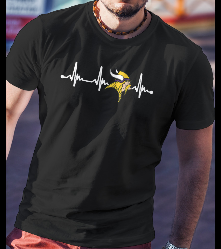 Christmas Minnesota Viking Football Heartbeat Fan T-Shirt