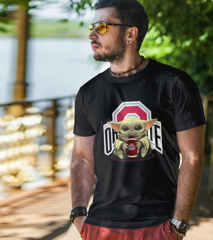 Baby Yoda Ohio State Buckeyes Football Fan T-Shirt