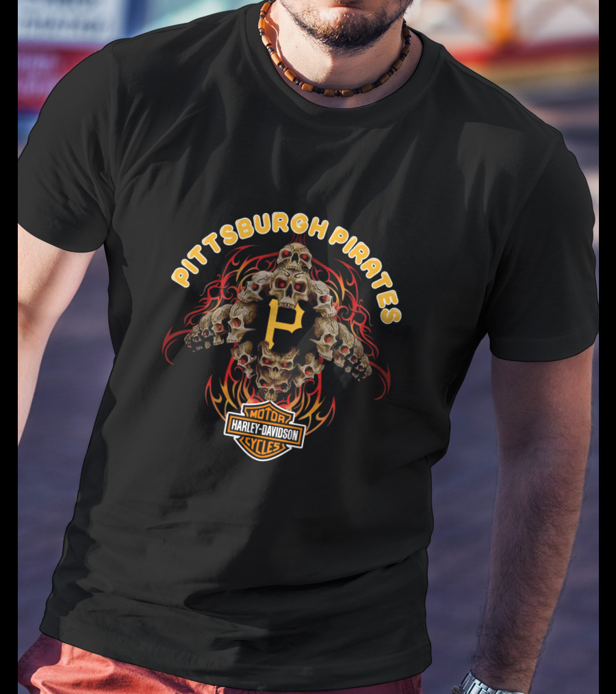 Pittsburgh Pirates Harley Davidson Skulls Flame Motif T-Shirt