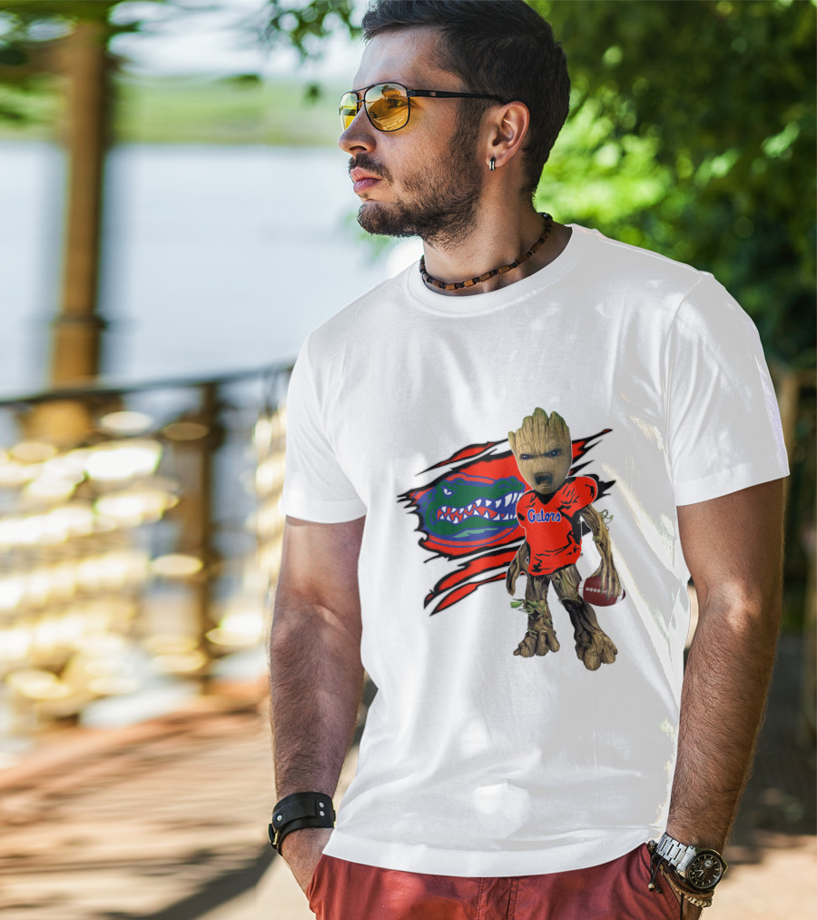 I Am Gators Fan's Football Groot With Alligator T-Shirt