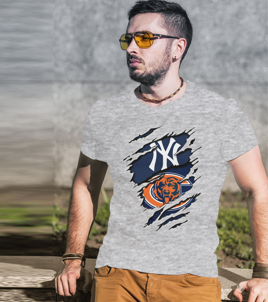 Yankees Logo And Chicago Bears Emblem Combination T-Shirt