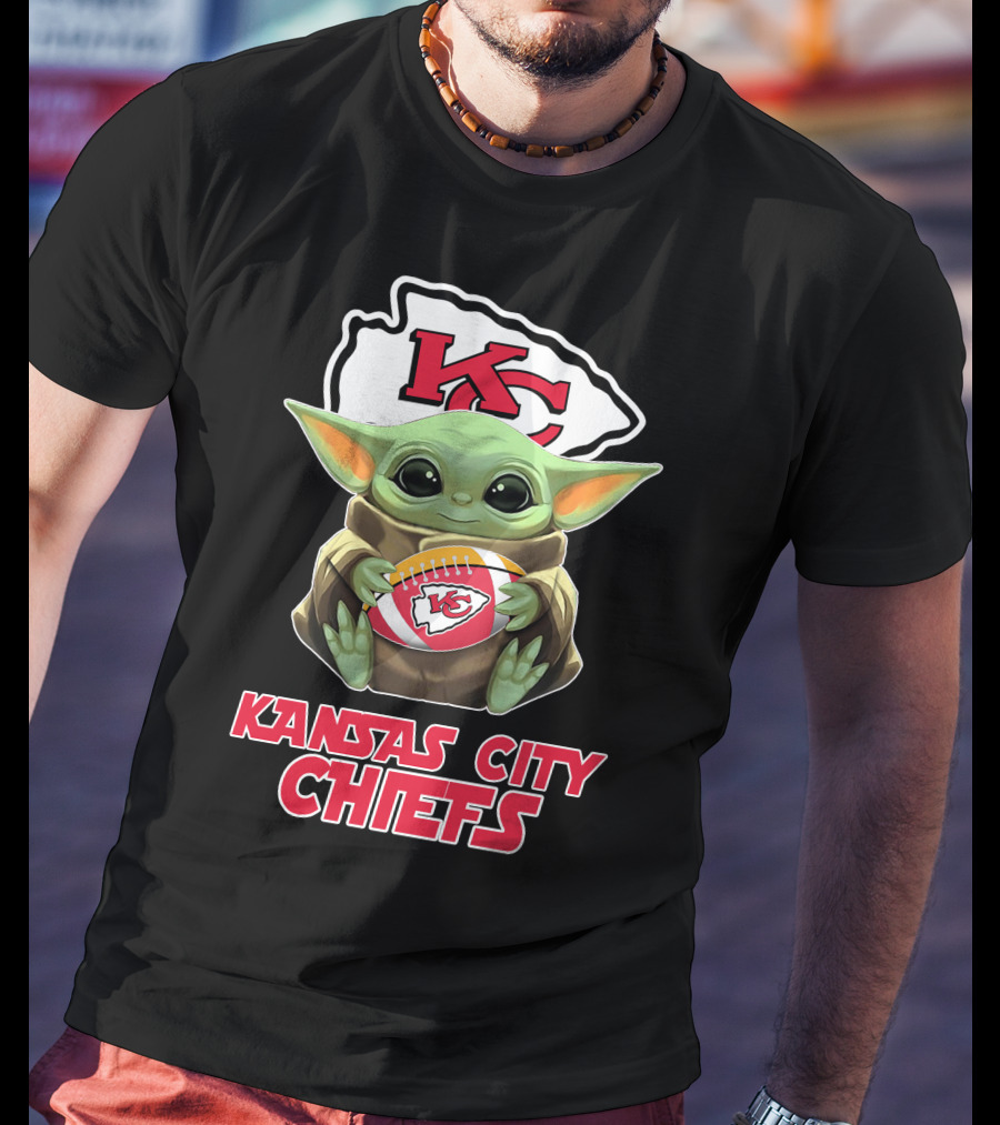 Kansas City Chiefs Baby Yoda Football T-Shirt