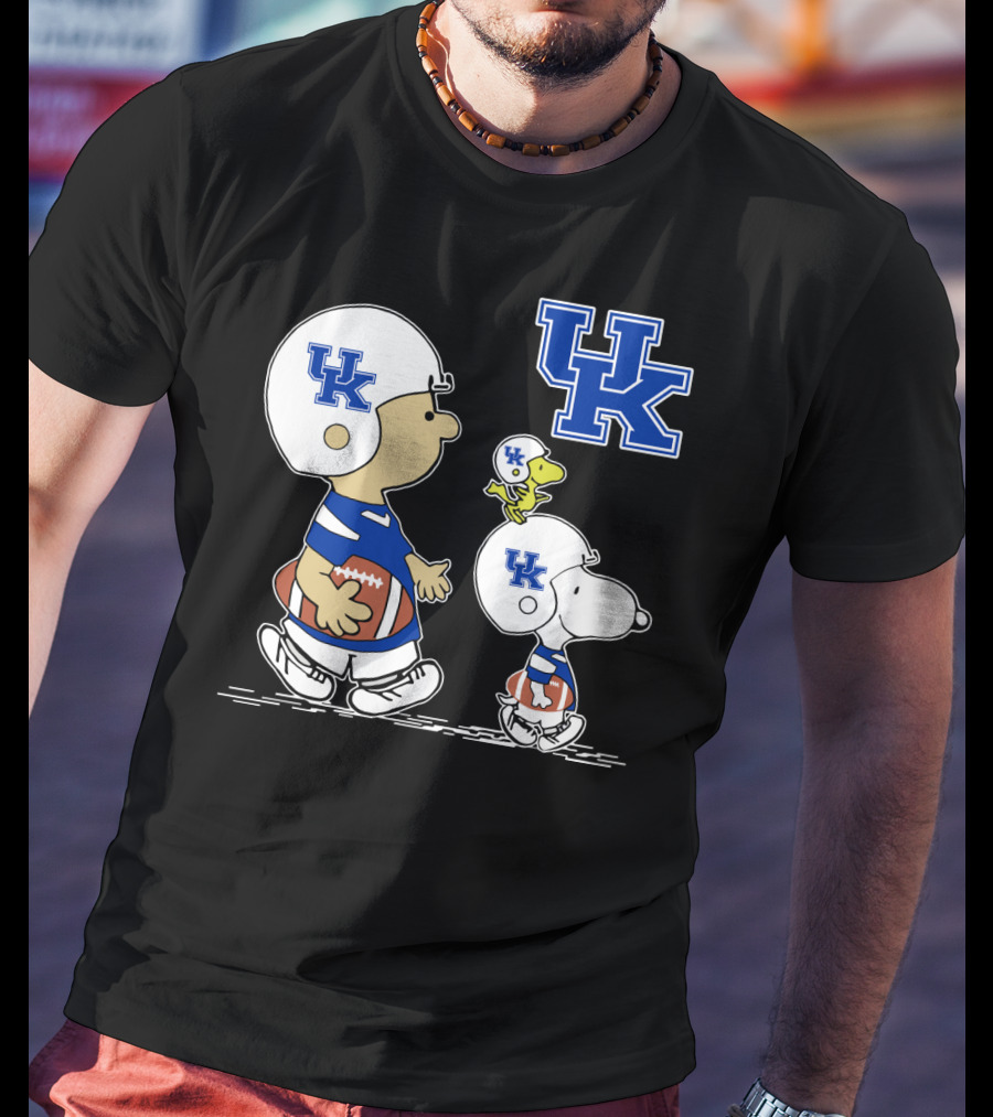 Kentucky Wildcats Peanuts Snoopy Woodstock Football Helmet T-Shirt