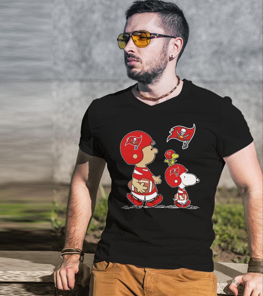 Buccaneers Snoopy Football Team Peanuts Characters Wearing Helmets And Flag T-Shirt