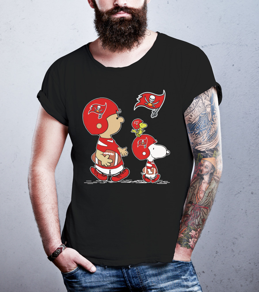 Buccaneers Snoopy Football Team Peanuts Characters Wearing Helmets And Flag T-Shirt