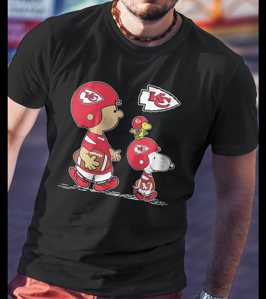 Chiefs Snoopy Football And Woodstock In Kansas City Helmets T-Shirt