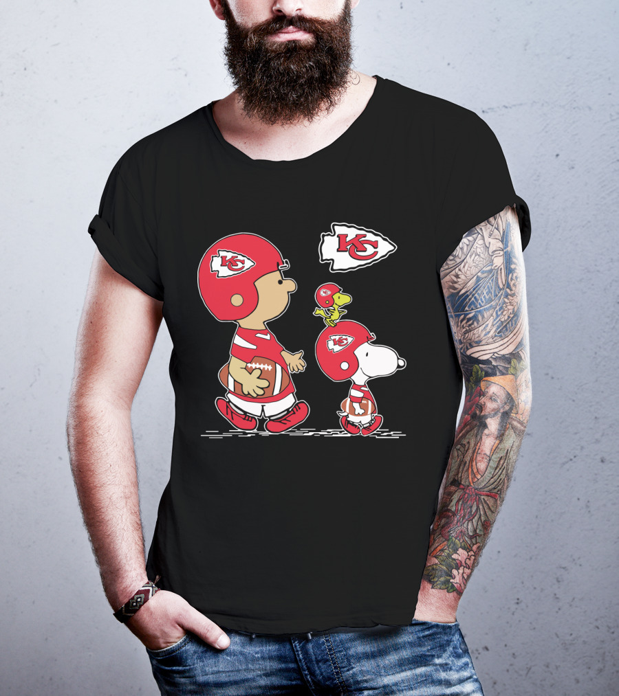 Chiefs Snoopy Football And Woodstock In Kansas City Helmets T-Shirt