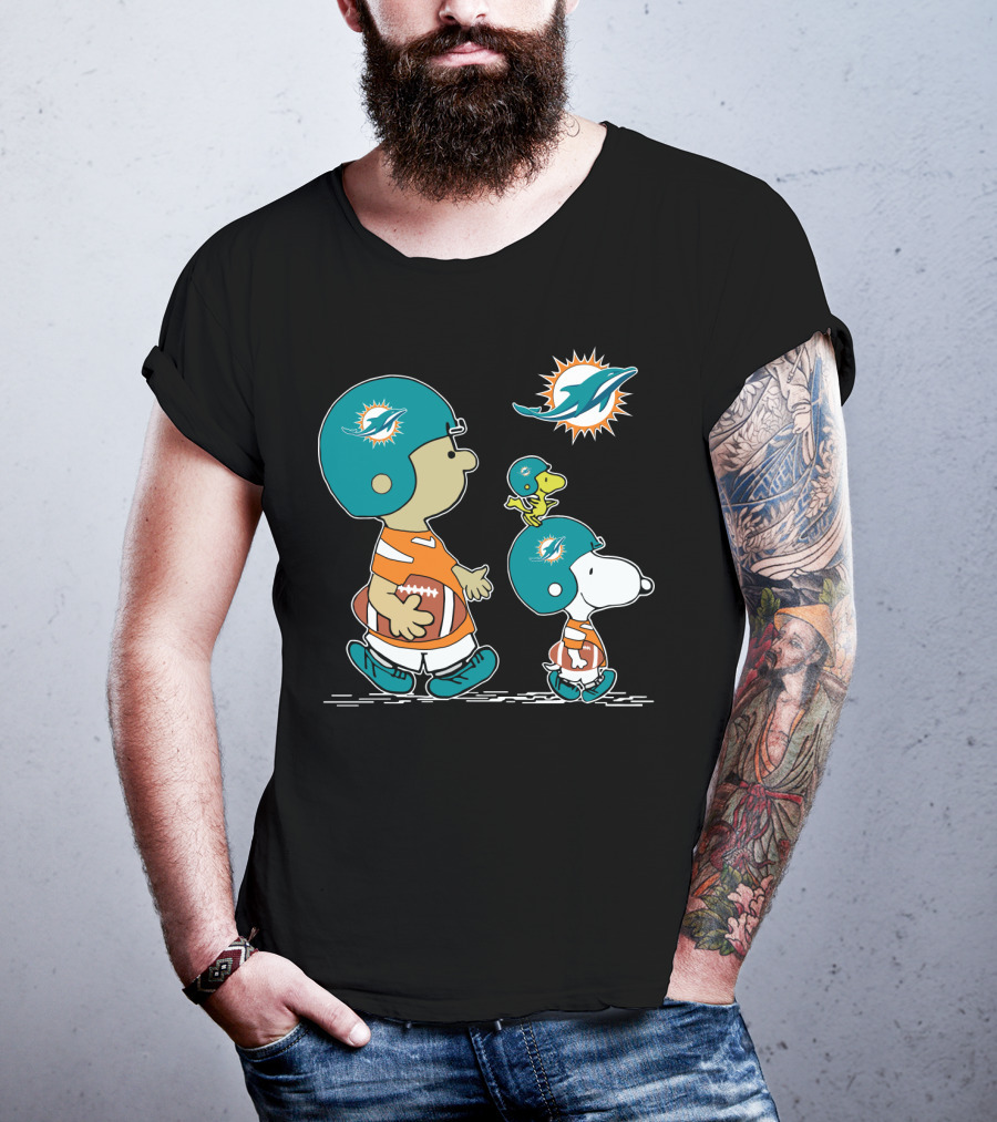 Miami Dolphins Snoopy And Woodstock Football Adventure T-Shirt