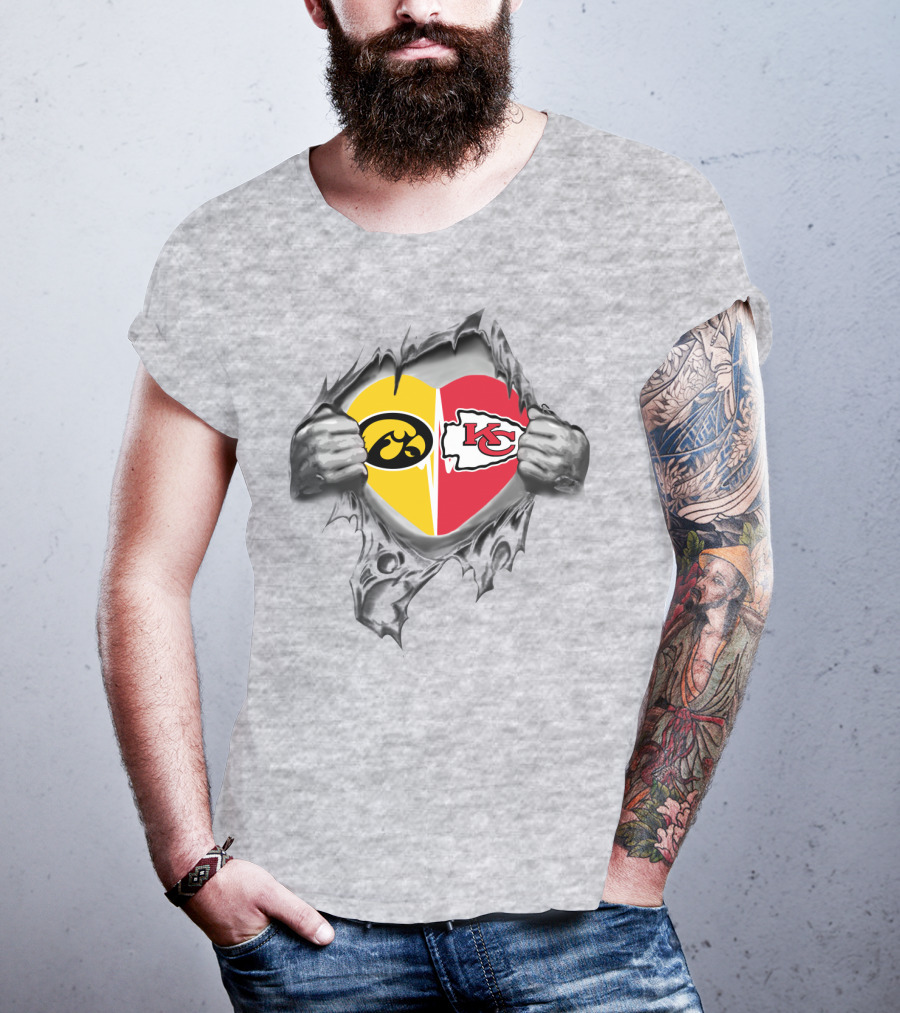Iowa Hawkeyes And Kansas City Chiefs Heart In My Heart T-Shirt