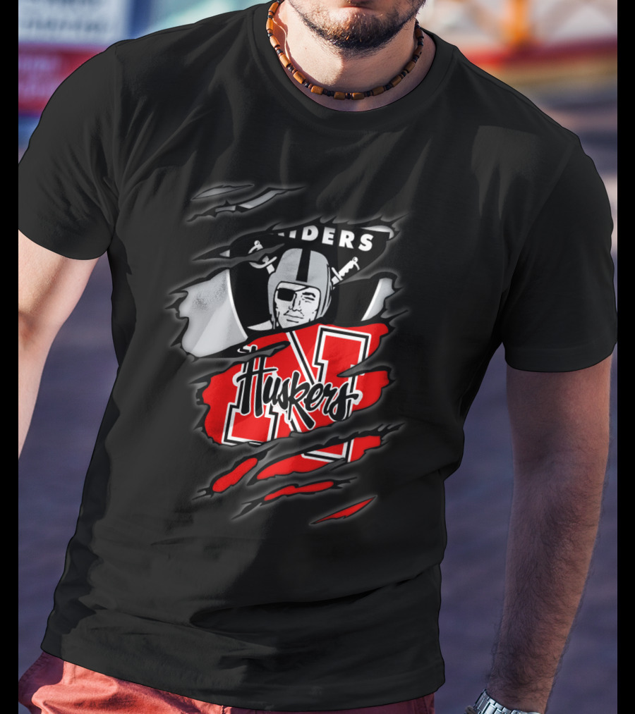 Raiders Huskers Torn Fusion T-Shirt