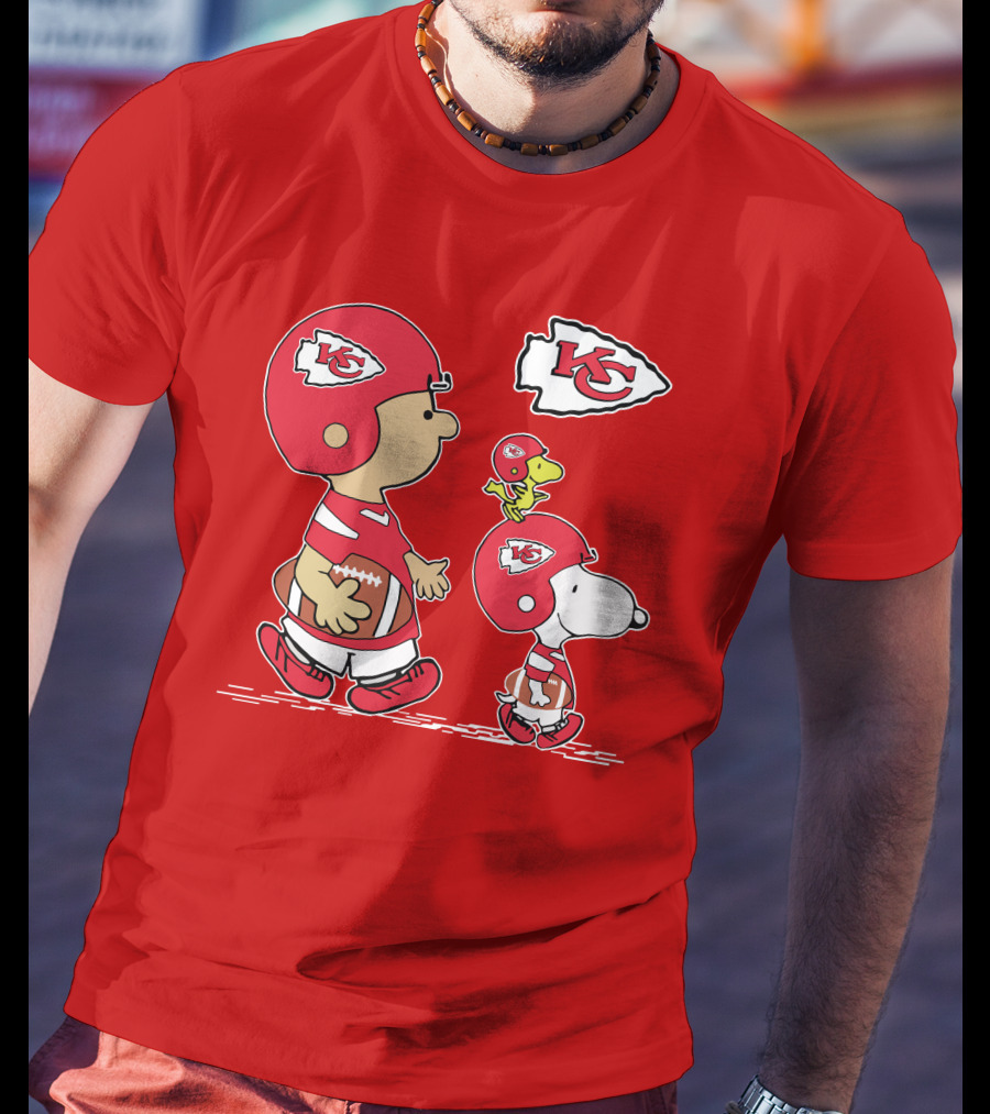 Kansas City Chiefs Snoopy And Woodstock Football Characters T-Shirt