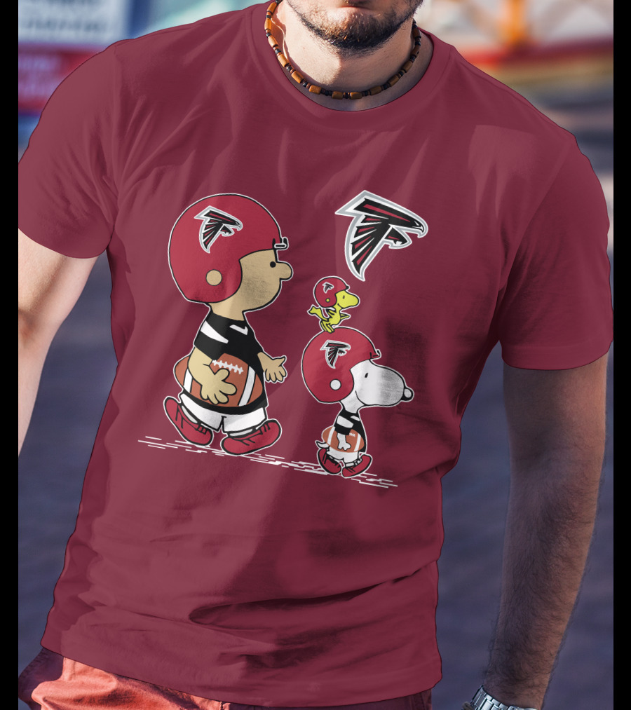 Falcons Snoopy Charlie Brown Woodstock Football Team T-Shirt
