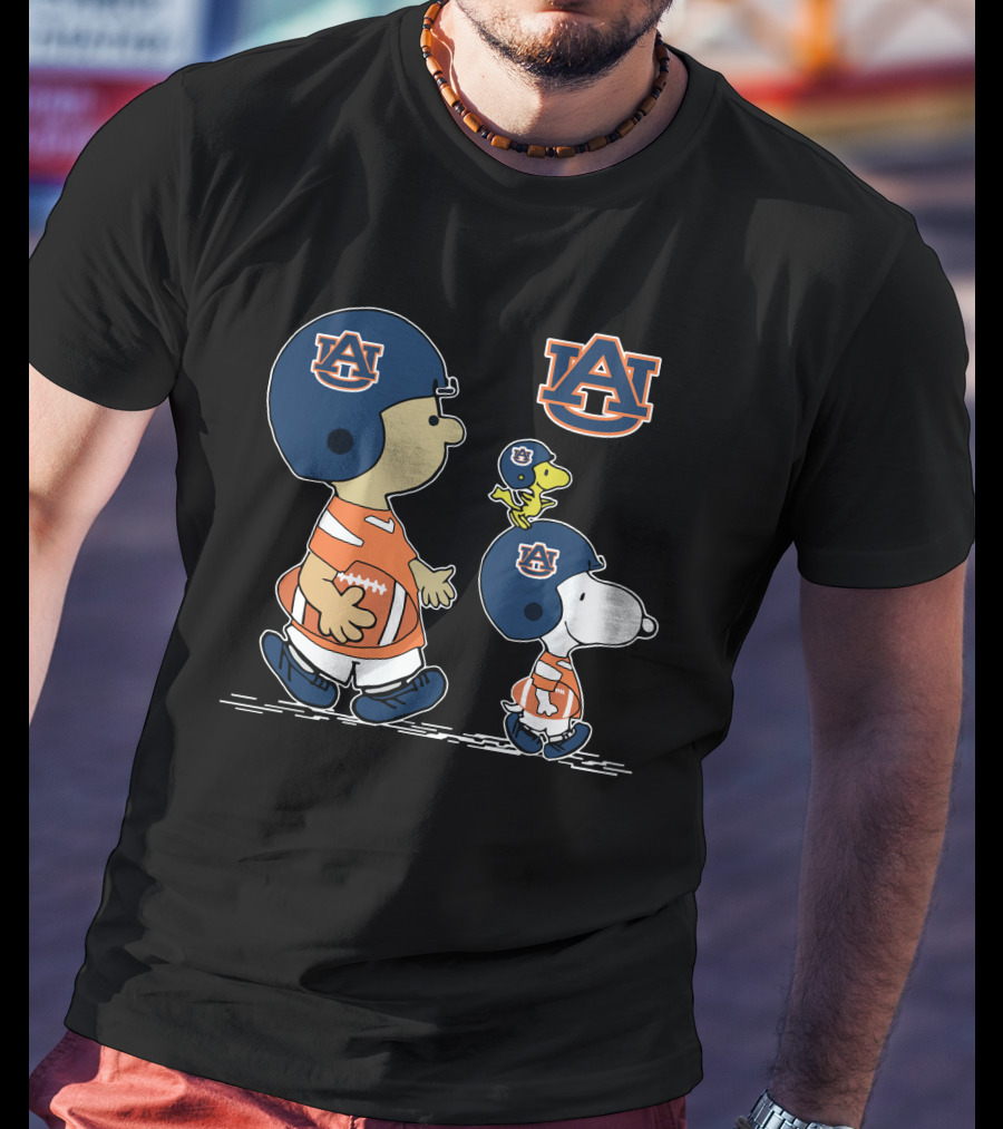 Auburn Tigers Snoopy And Woodstock Football Helmets Peanuts Collaboration T-Shirt