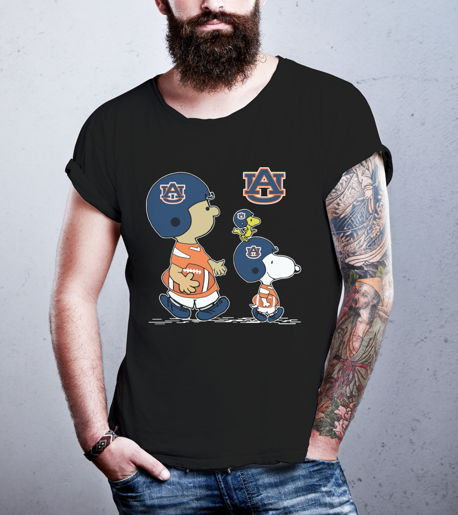 Auburn Tigers Snoopy And Woodstock Football Helmets Peanuts Collaboration T-Shirt