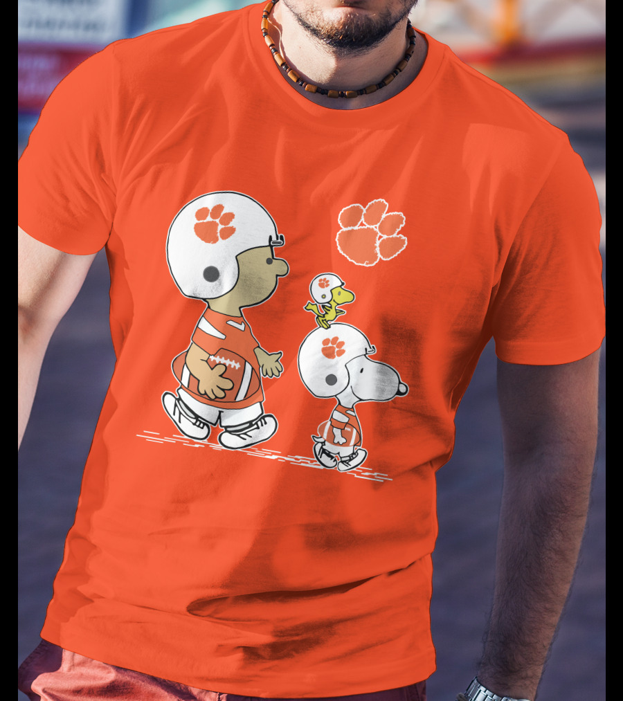 Clemson Tigers Snoopy Football Helmets And Paw Print Charlie Brown Woodstock T-Shirt