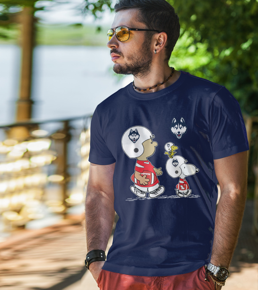 Connecticut Huskies Football Snoopy Woodstock Peanuts T-Shirt