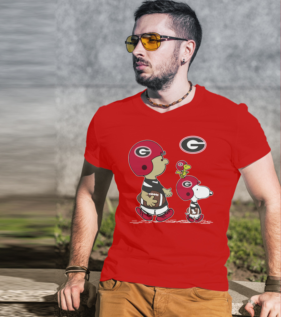 Georgia Bulldogs Snoopy And Woodstock Football Helmets T-Shirt