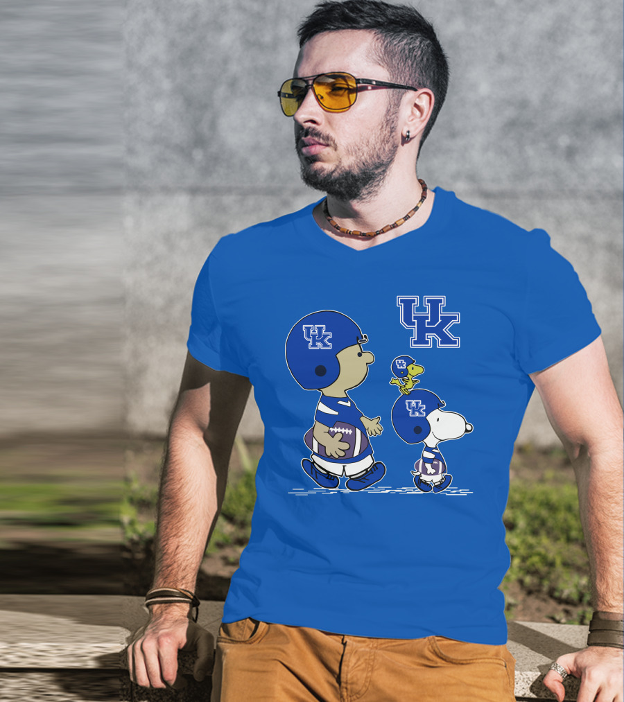 Kentucky Wildcats Snoopy Woodstock Uk Football Peanuts Characters T-Shirt