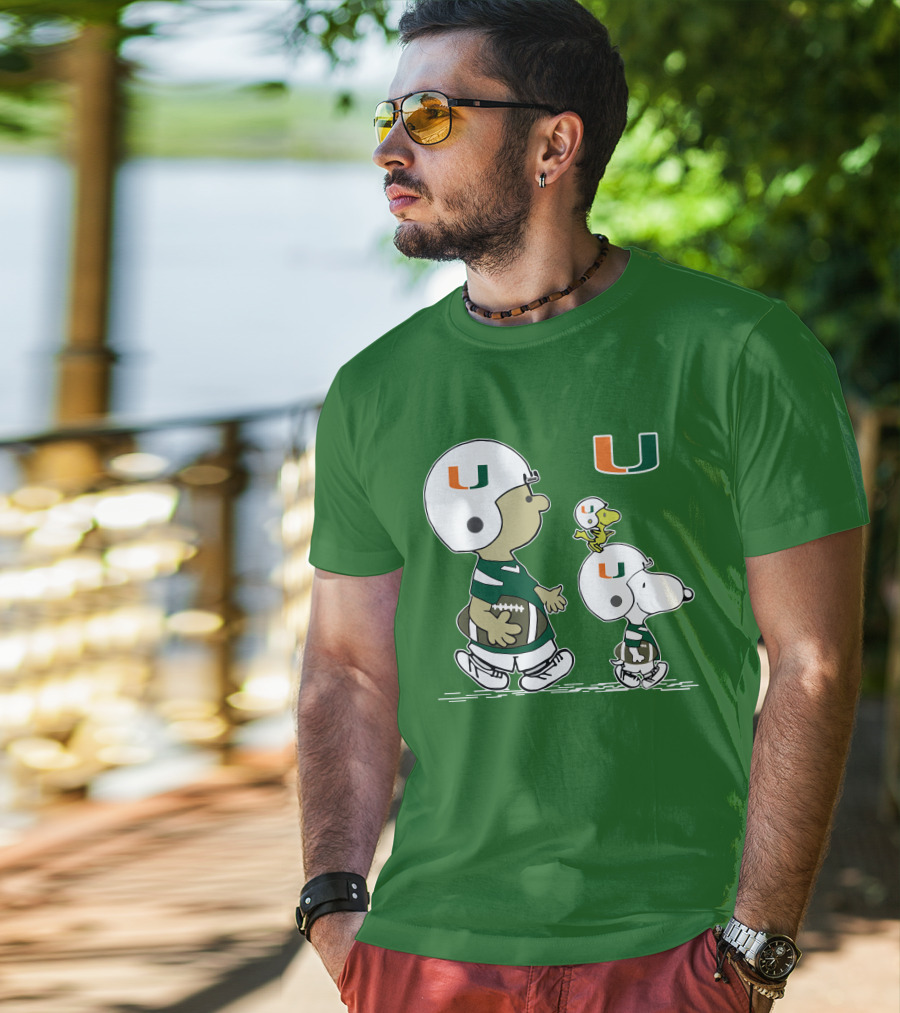 Miami Hurricanes Snoopy And Woodstock Football Helmets Peanuts Comic T-Shirt