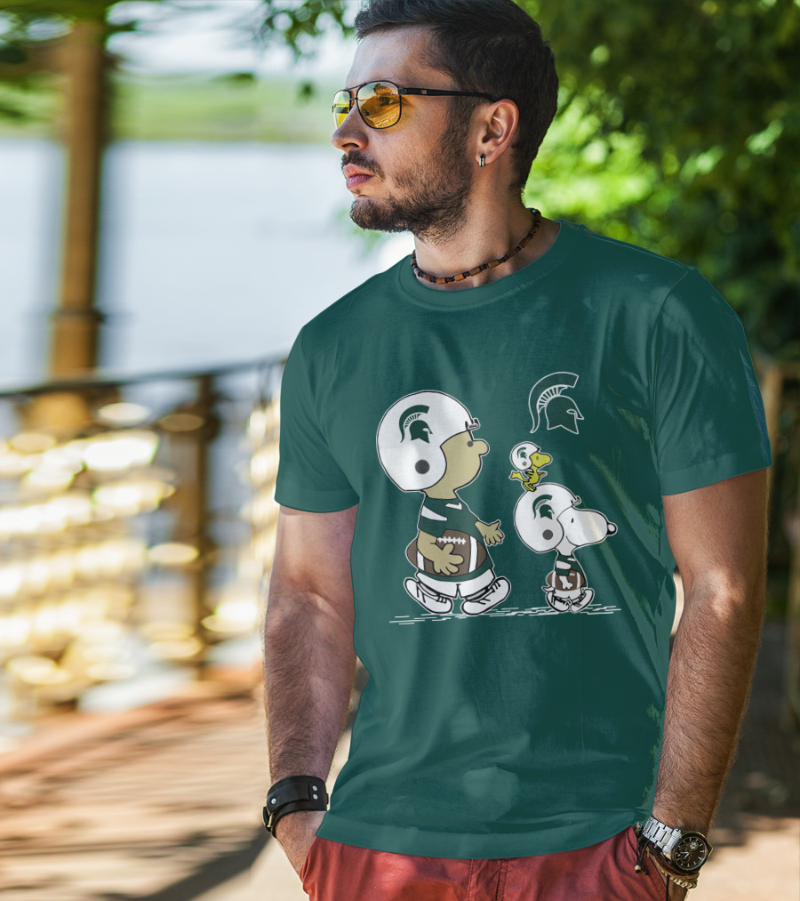 Michigan State Spartans Snoopy And Woodstock Football Gear T-Shirt