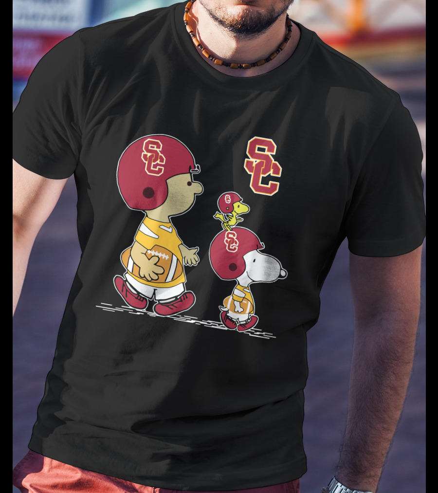 Usc Trojans Snoopy Football Woodstock Peanuts Characters T-Shirt