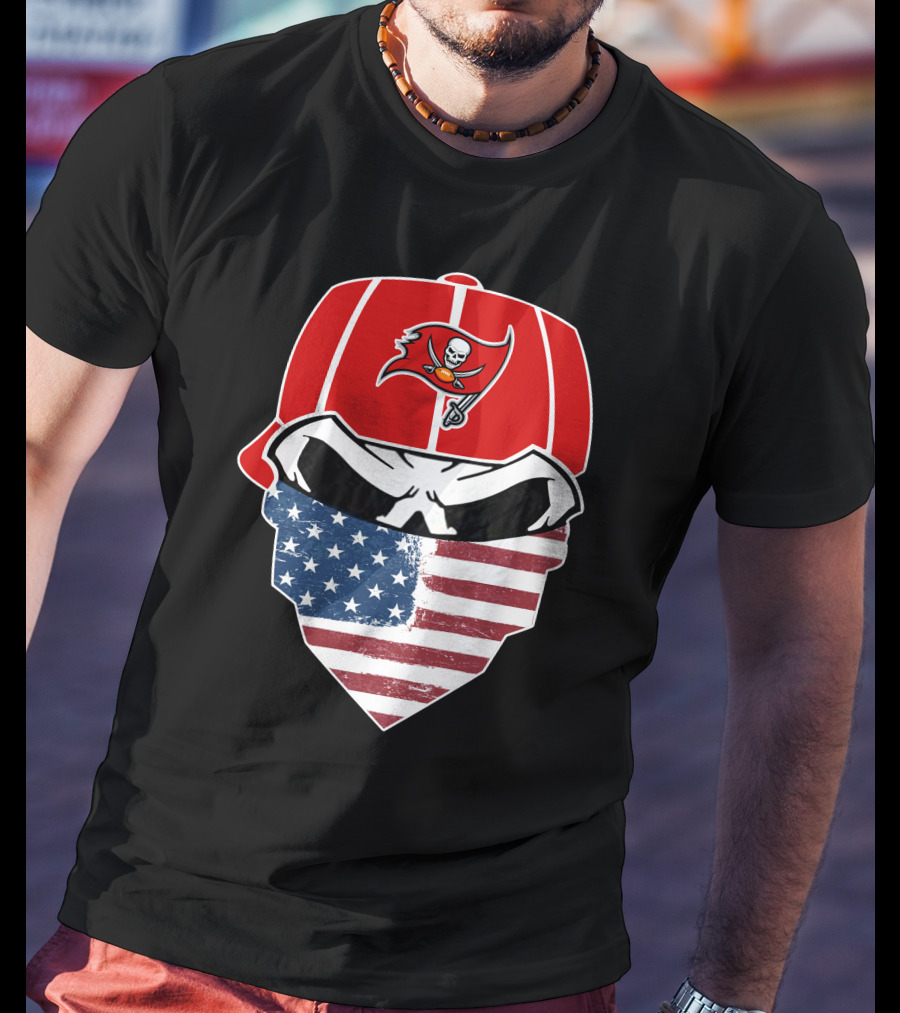 Buccaneers Skull Bandana American Flag Mask T-Shirt