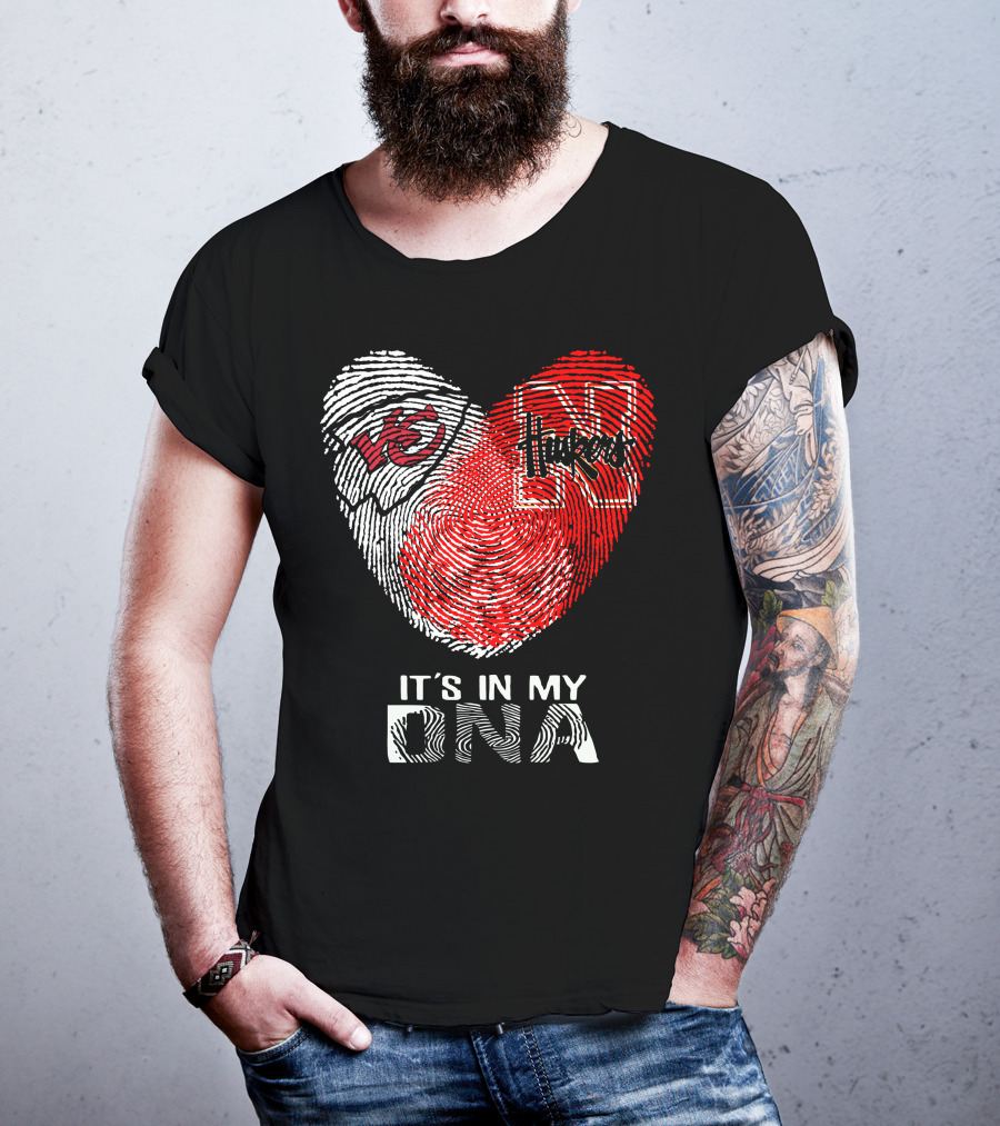 Chiefs Huskers It's In My Dna Fingerprint Heart T-Shirt