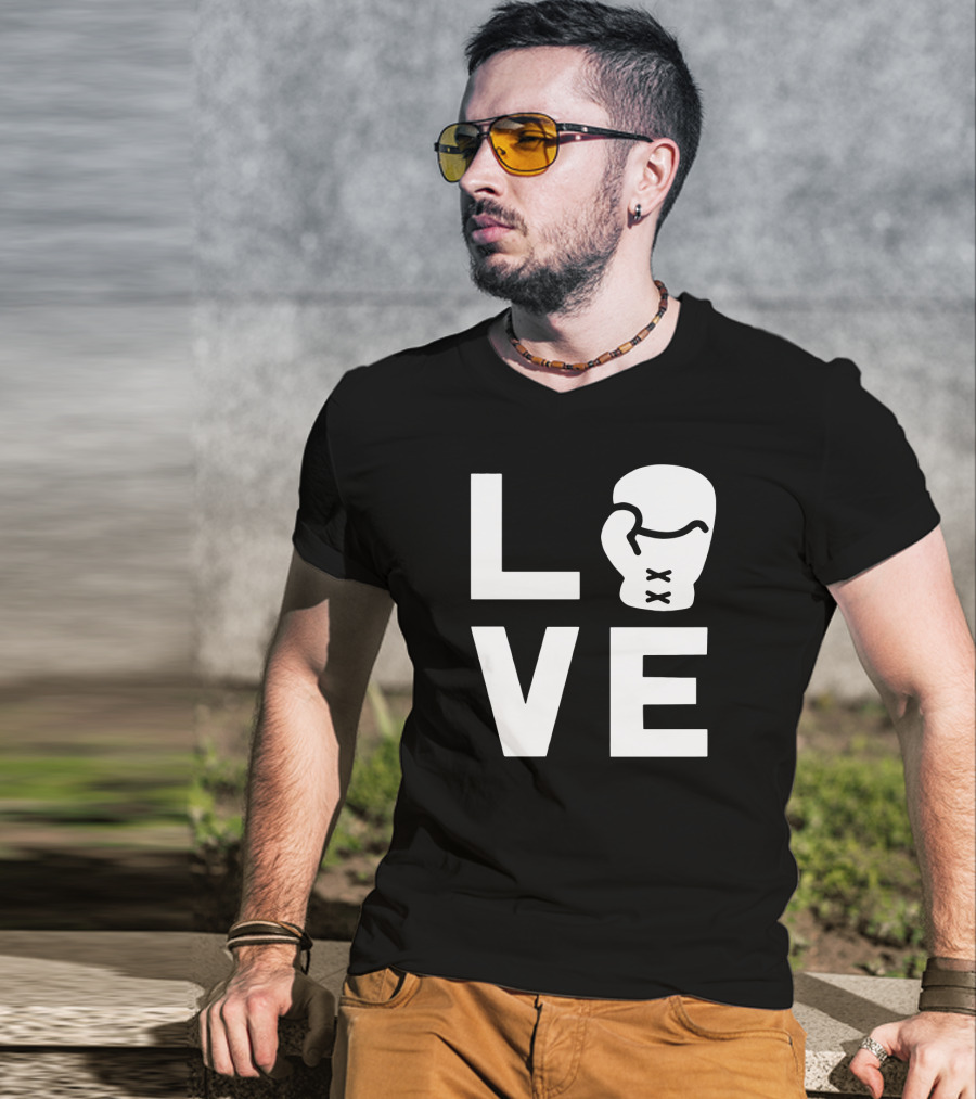Love Boxing Glove Cool Boxer Iconic Sports T-Shirt