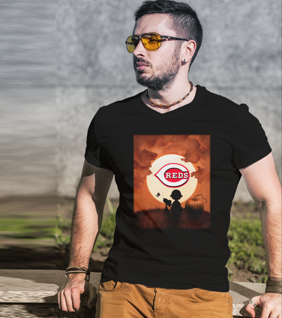 Cincinnati Reds Full Moon Silhouette With Pumpkin T-Shirt