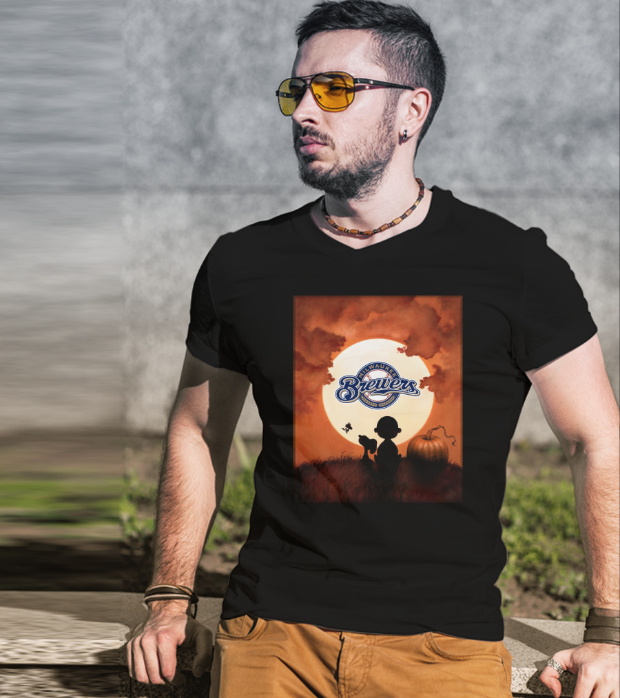 Milwaukee Brewers Halloween Full Moon Pumpkin Scene T-Shirt