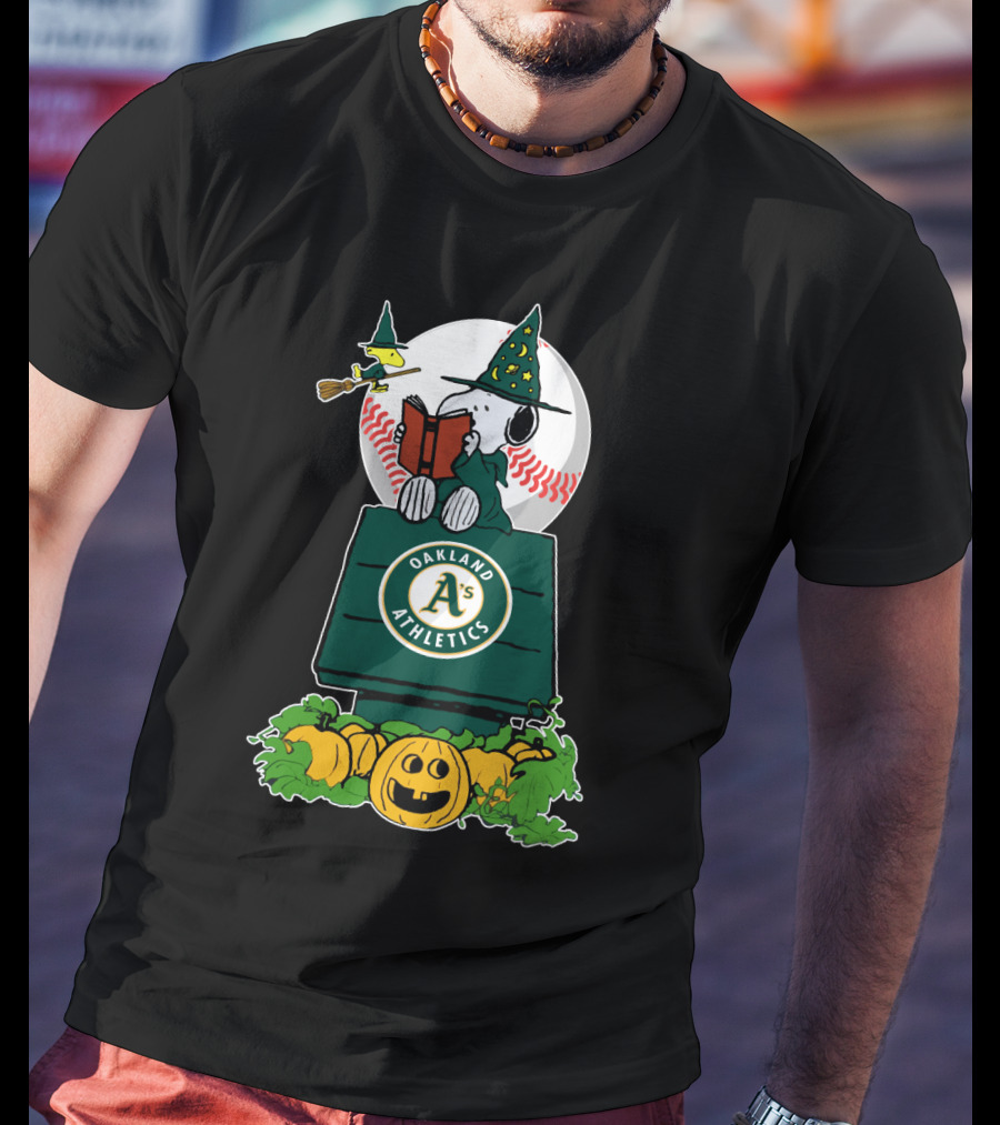 Oakland Athletics Halloween Snoopy And Woodstock Pumpkin Scene T-Shirt