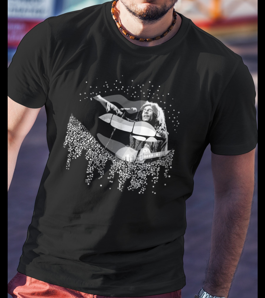 Bob Marley Black And White Lips With Guitar And Sparkle T-Shirt