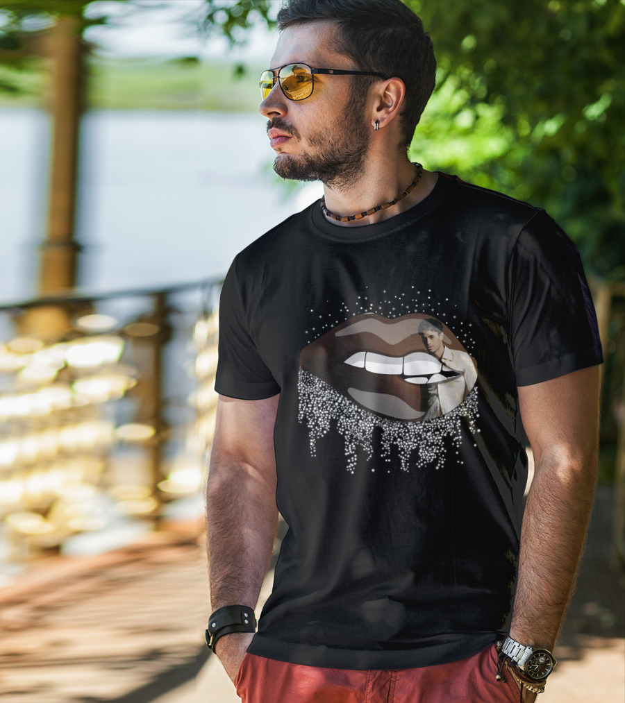 Enrique Iglesias Graphic With Sparkling Lips T-Shirt