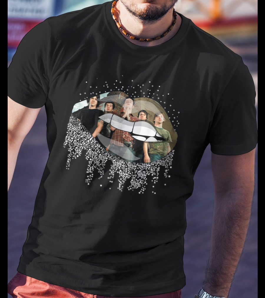 Senses Fail Band Graphic With Dripping Lips And Starry Effects T-Shirt