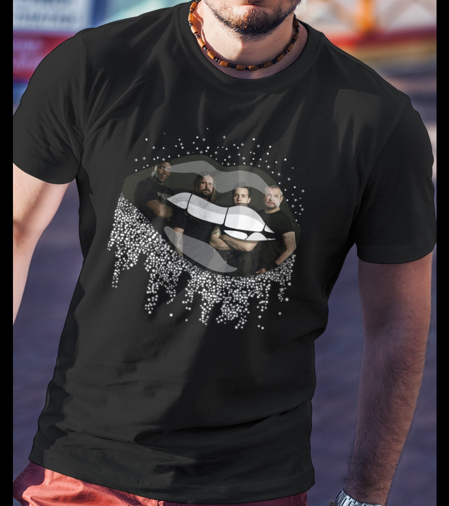 Sepultura Band Inside Glittering Lips T-Shirt