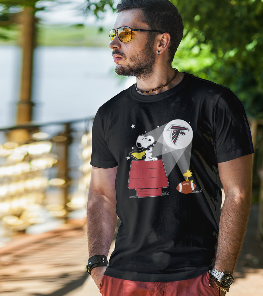 Atlanta Falcons Snoopy Woodstock Football Moonlight T-Shirt