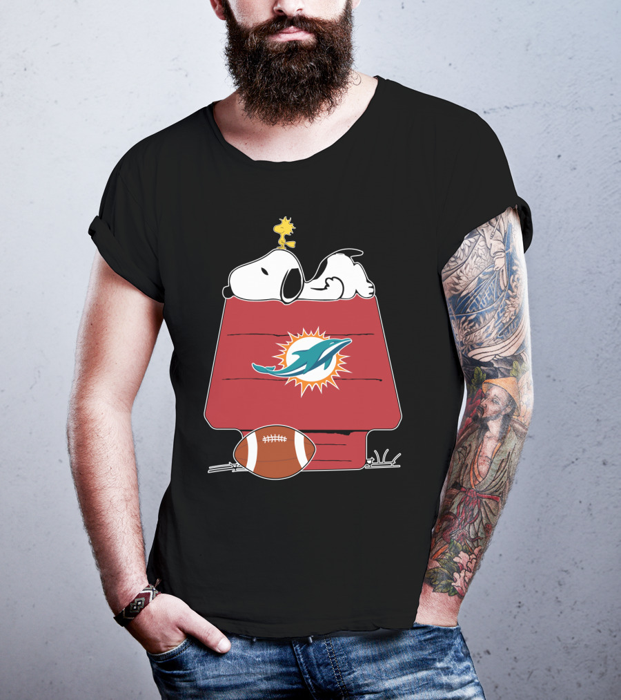 Snoopy And Woodstock Miami Dolphins Football House T-Shirt