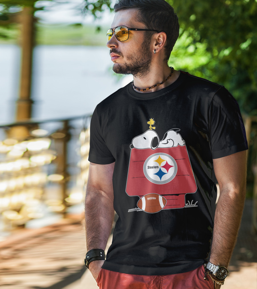 Snoopy And Woodstock With Pittsburgh Steelers Logo And Football On Doghouse T-Shirt