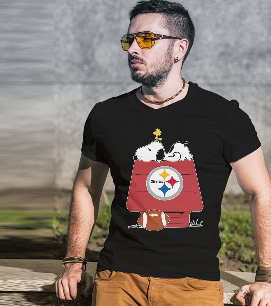 Snoopy And Woodstock With Pittsburgh Steelers Logo And Football On Doghouse T-Shirt