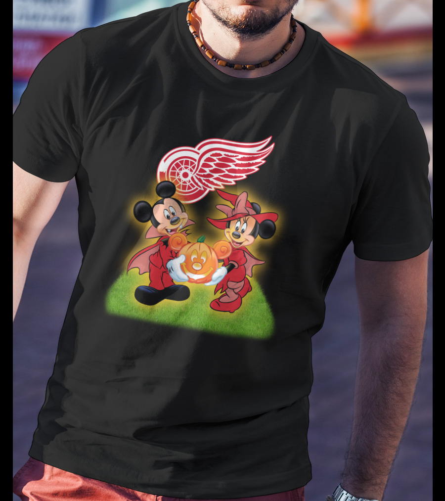 Detroit Red Wings Mickey And Minnie Halloween Pumpkin T-Shirt