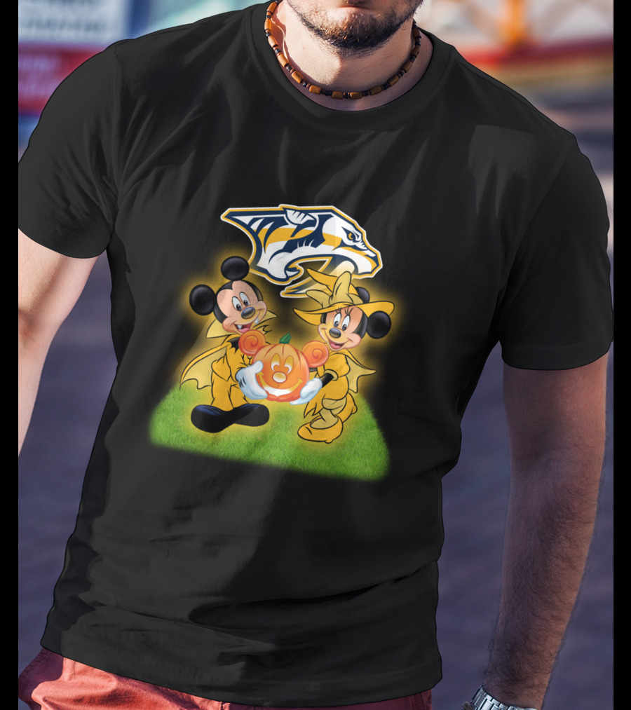 Mickey And Minnie Halloween Nashville Predators Pumpkin T-Shirt