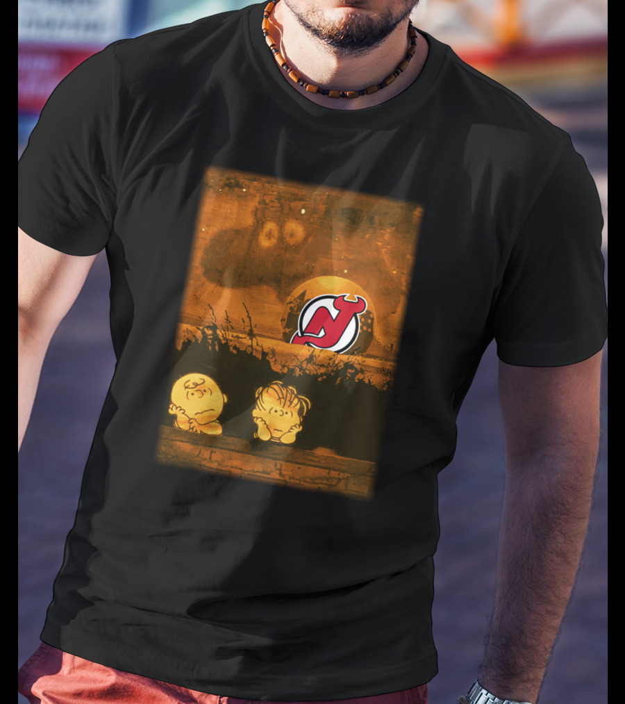New Jersey Devils Halloween Peanuts Pumpkin Patch Scene T-Shirt