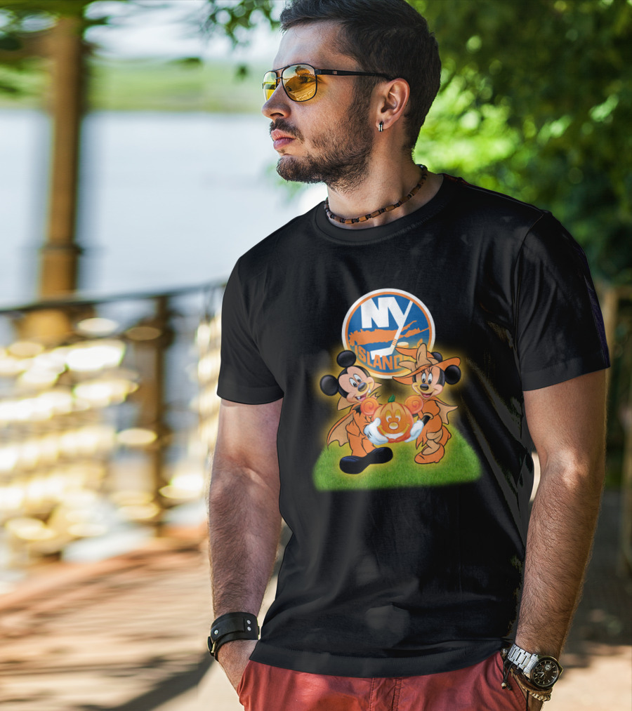 Halloween New York Islanders Mickey And Friends Pumpkin Celebration T-Shirt
