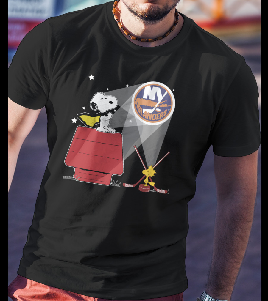 Ny Islanders Snoopy Woodstock Hockey Fan Scene T-Shirt