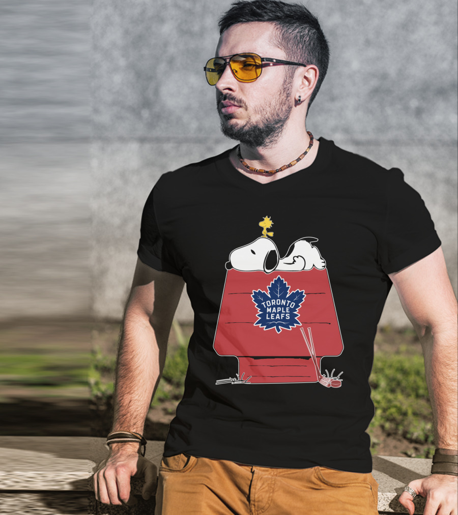 Snoopy And Woodstock With Toronto Maple Leafs Logo On Red House With Hockey Sticks T-Shirt