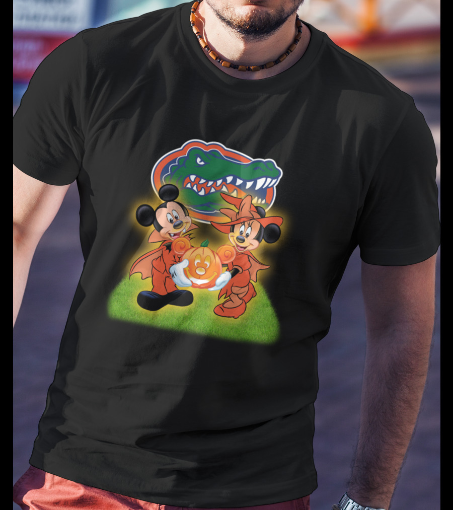 Halloween Florida Gators Football Mickey And Minnie With Pumpkin T-Shirt