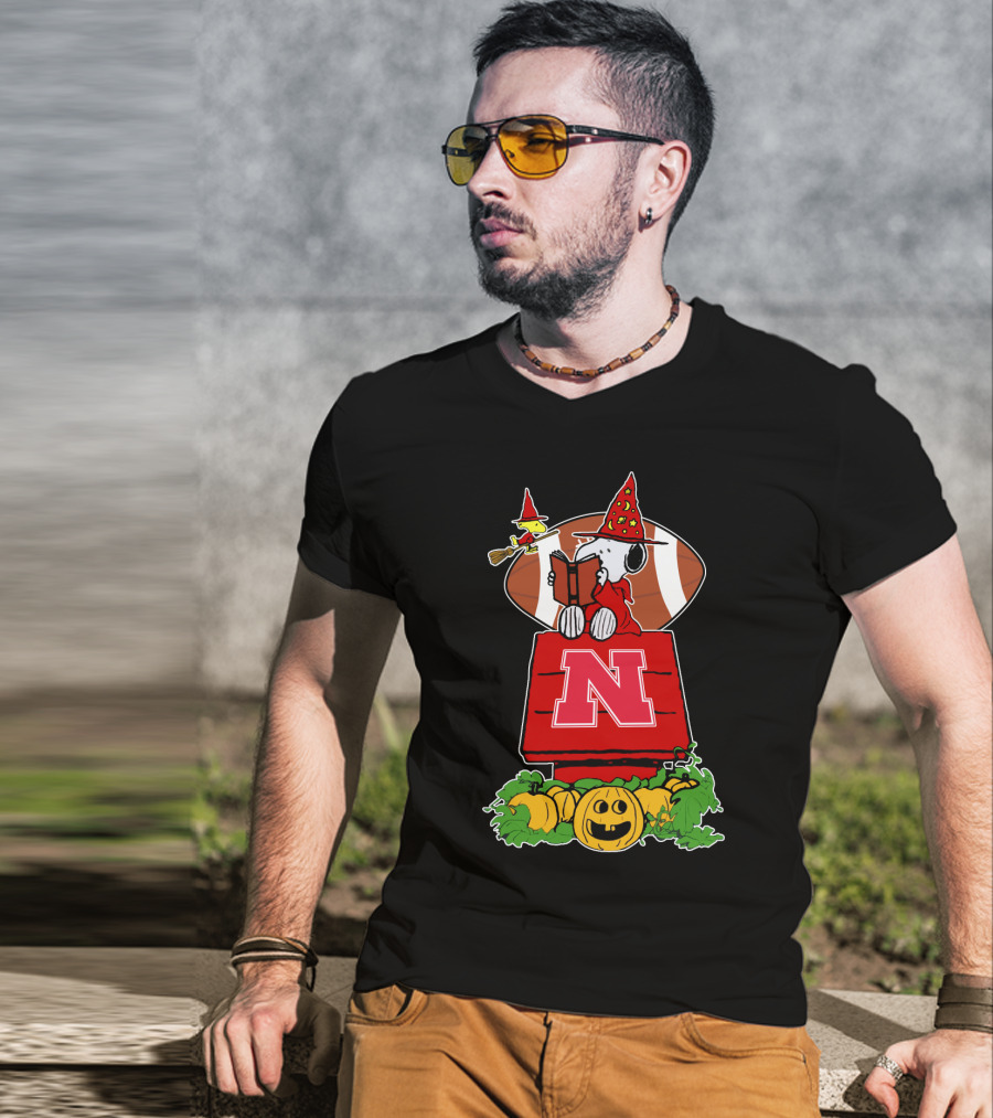 Halloween Nebraska Cornhuskers Football Snoopy Woodstock Pumpkin Patch T-Shirt